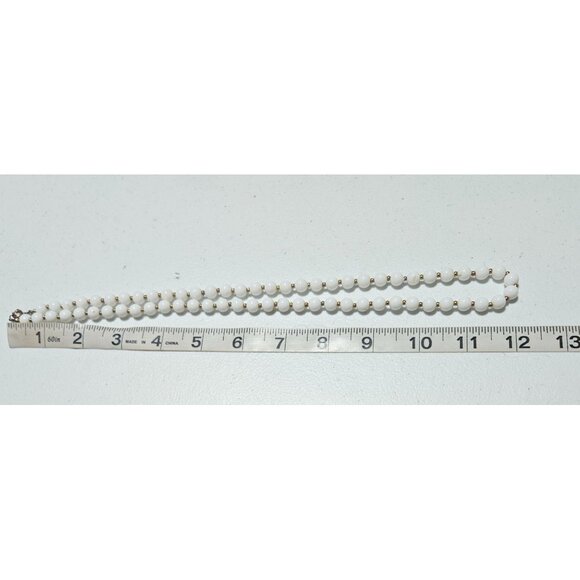 Vintage Elegant White Beaded Necklace Classic Retro 50s 60s Fashion Jewelry - Picture 4 of 5